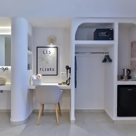 Rocaia Mini Naousa (Paros)